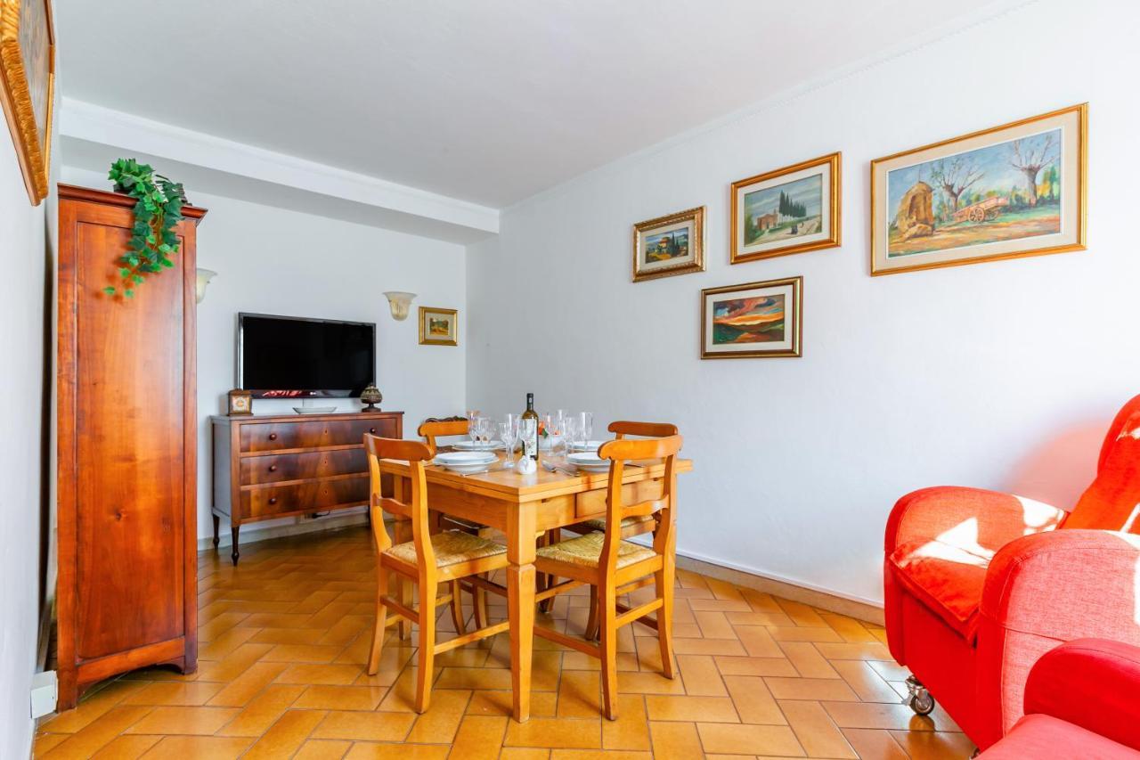Pisa Airport Comfy Apartment - Private Parking Екстериор снимка