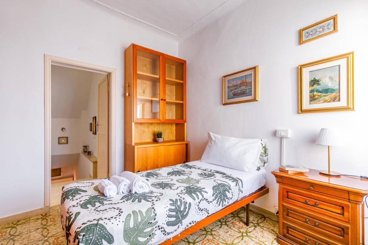 Pisa Airport Comfy Apartment - Private Parking Екстериор снимка